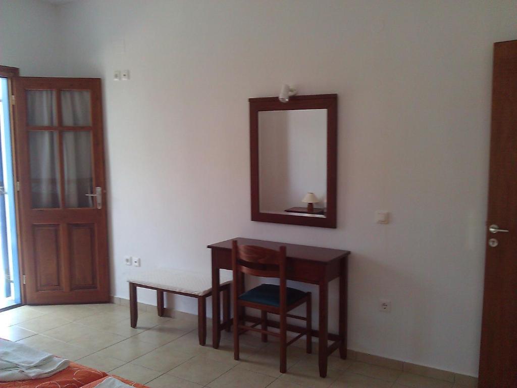 Agnanti Apartments Вати Стая снимка